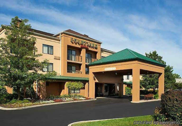 Courtyard Toledo Maumee/arrowhead Hotel
